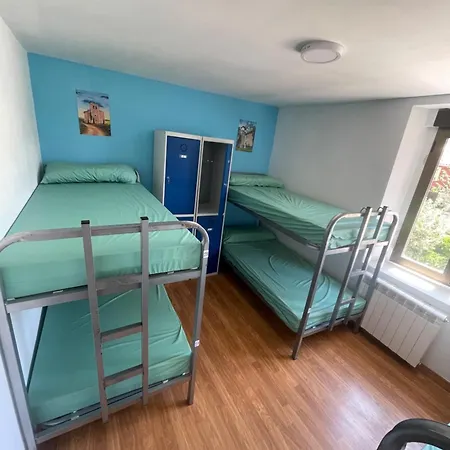 De Espinosa Ostello *